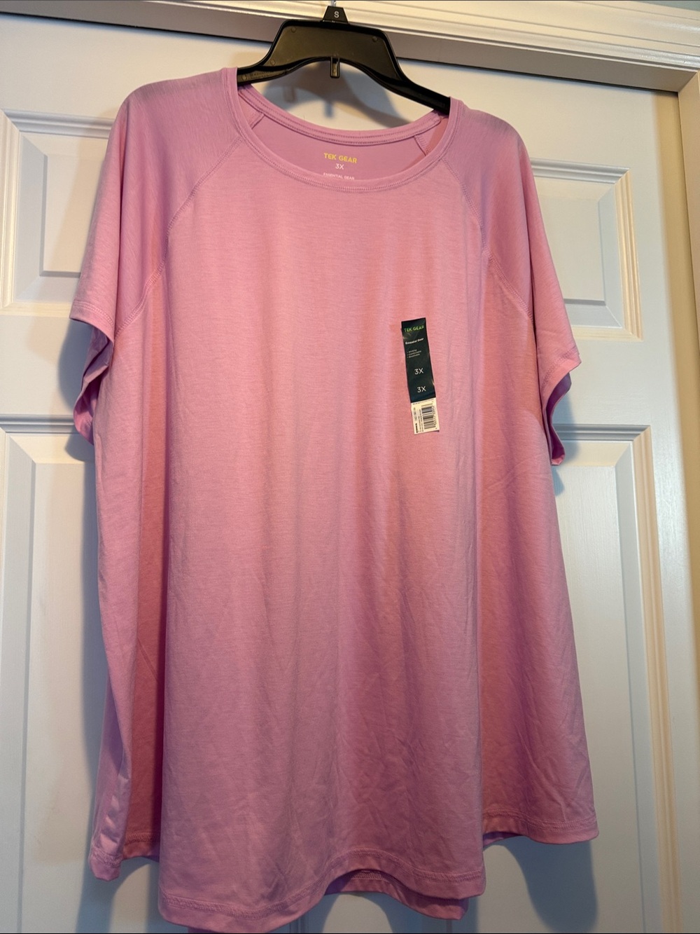 tek gear Women’s Lavender Short Sleeve Crew Neck Shirt